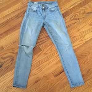 Gap Jean's distressed skinny